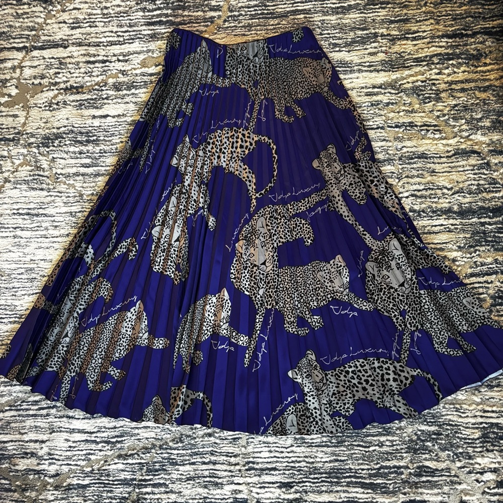 VDP club Italy Pleated Skirt with Leopard Print
